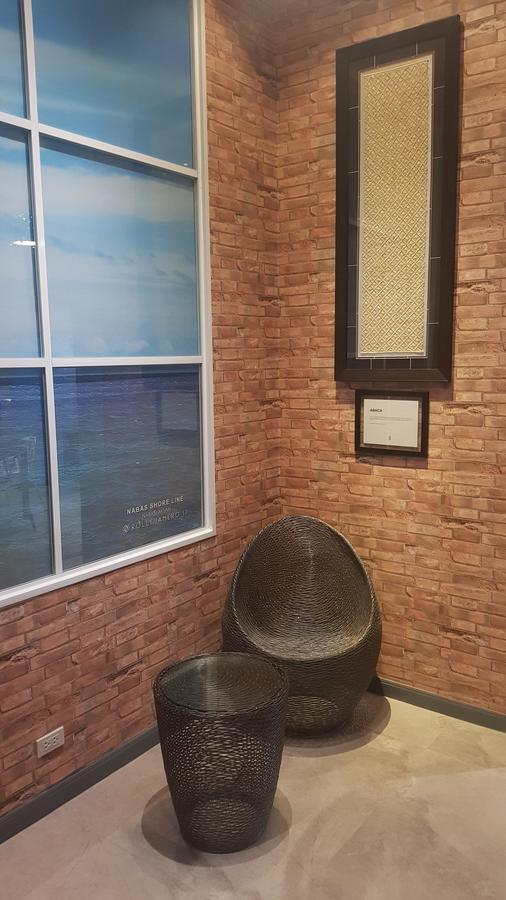 Gq Plaza Hotel Kalibo Bagian luar foto