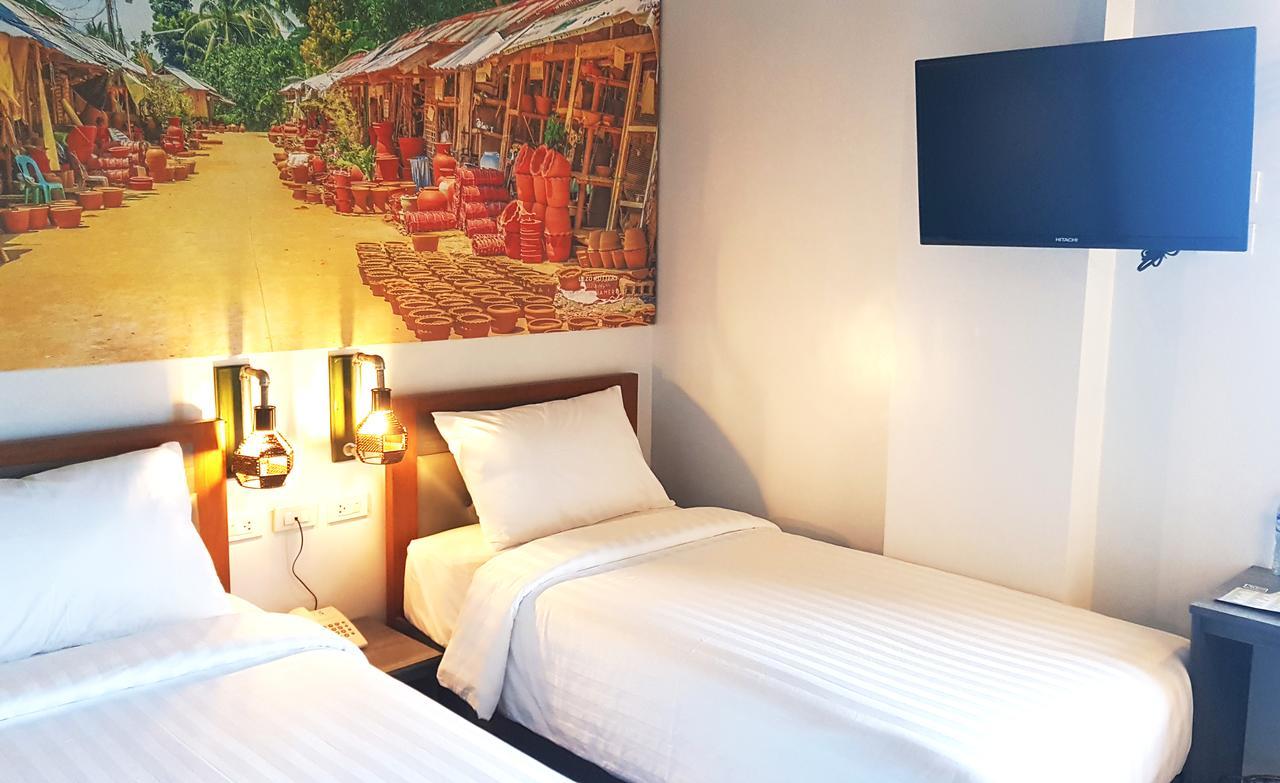 Gq Plaza Hotel Kalibo Bagian luar foto